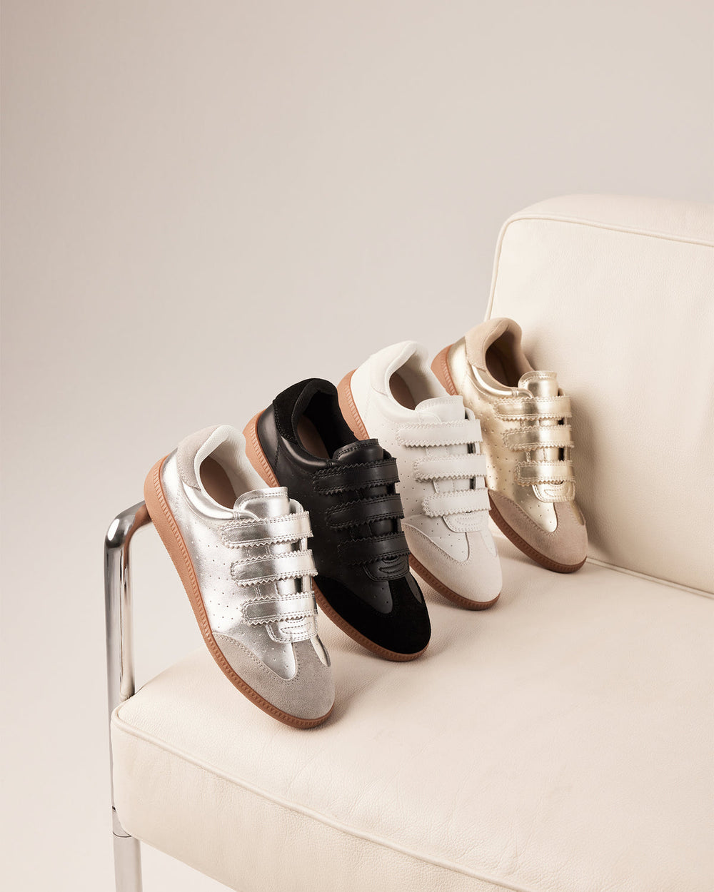 MOMENTUM Gold Velcro Low-Top Women's Sneakers