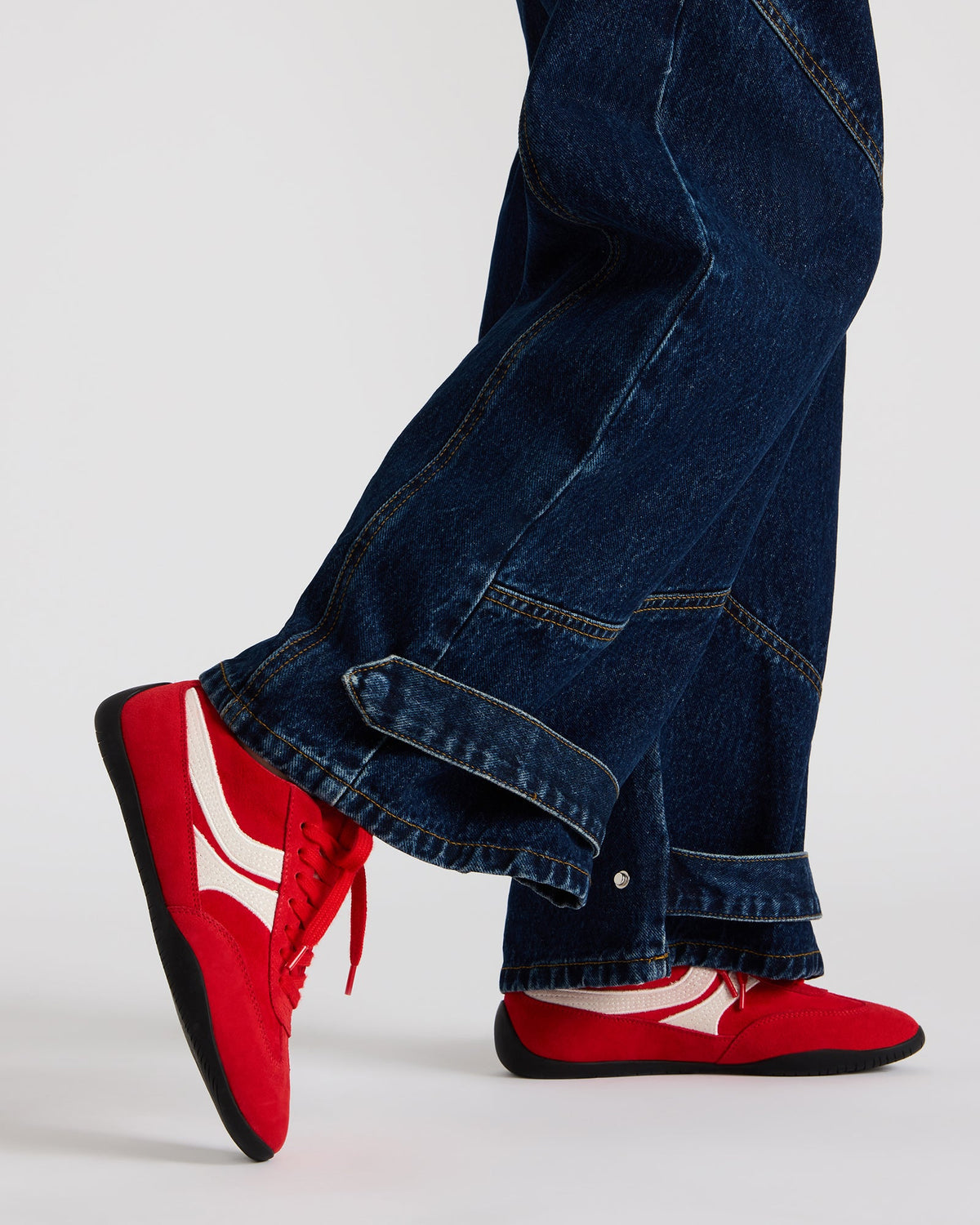 DOBSON Red Women's Low-Top Lace-Up Sneaker