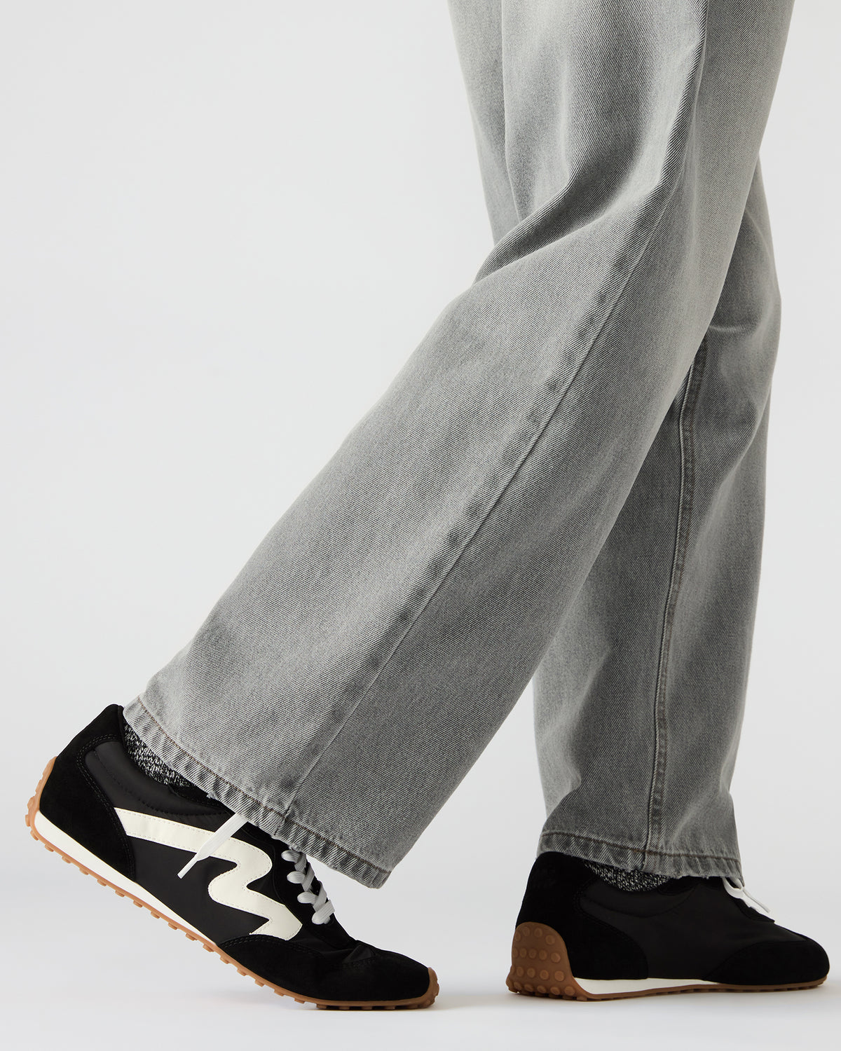CYRUS Brown Multi Low-Top Lace-Up Men's Sneaker