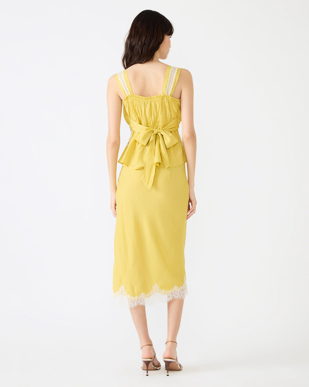 CINTHIA Golden Lime Sleeveless Lace Trim Women's Top